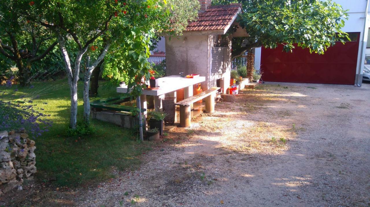 Apartmani Nimcevic Biograd Na Moru Exterior photo